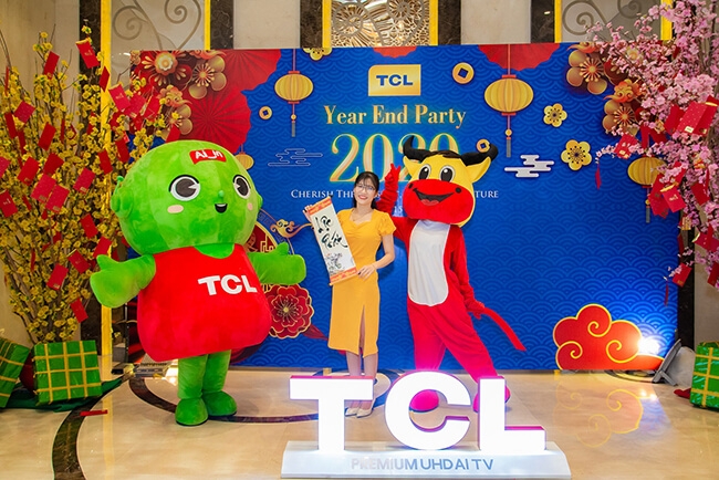 Làm thế nào để lời dẫn chương trình tiệc tất niên thêm ý nghĩa? 5 công ty event chuyên nghiệp